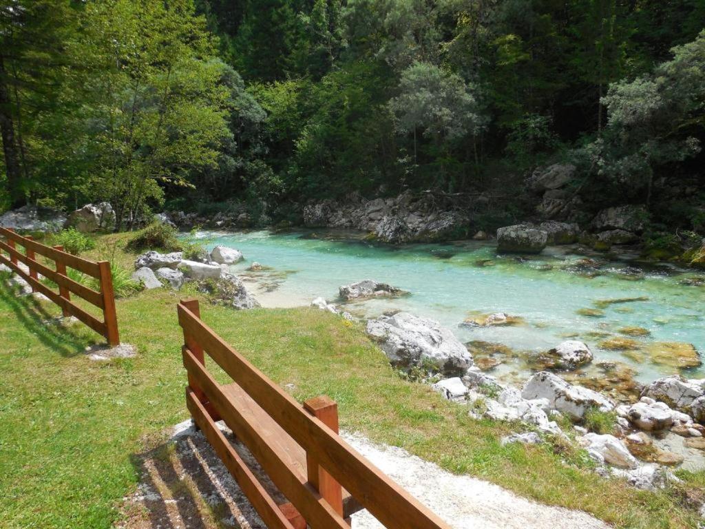 Apartmaji In Sobe Cuder Hotel Soča Buitenkant foto